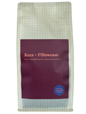 Kees + Pillowcase (decaf)